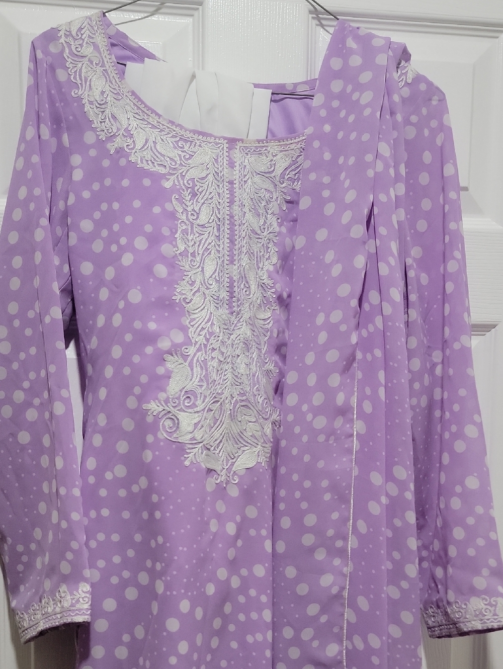 Elegant Lilac Polka Dot Kamiz, Dopatta And Shalwar.3 Piece